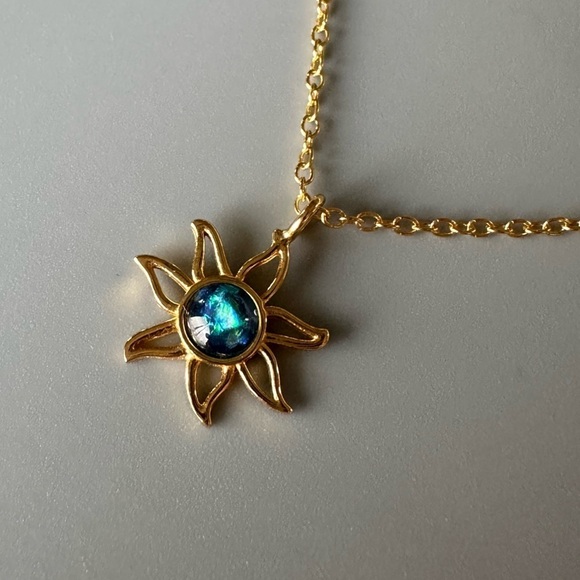 24k Gold Vermeil Blue Topaz Sun Necklace - Picture 7 of 9